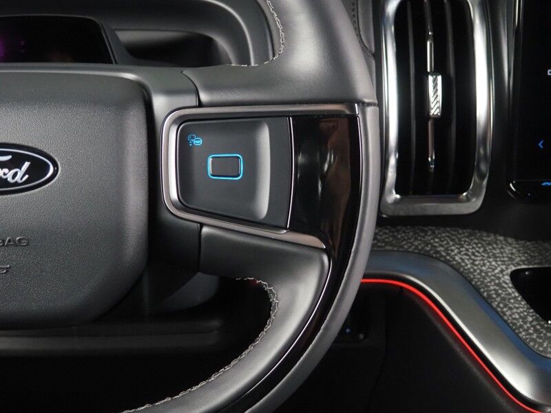 2025 Ford Expedition Tremor 4WD *NAVIGATION, ADAPTIVE CRUISE, SAFETY ALERTS, 360 VIEW CAMERAS, PANORAMA MOONROOF, LEATHER, CLIMATE SEATS, HEATED STEERING, 2ND ROW CAPTAINS, BANG & OLUFSEN, WIRELESS CHARGING, ANDROID & APPLE Round Rock TX