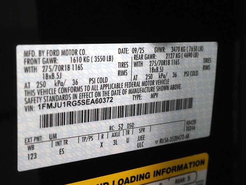 2025 Ford Expedition Tremor 4WD *NAVIGATION, ADAPTIVE CRUISE, SAFETY ALERTS, 360 VIEW CAMERAS, PANORAMA MOONROOF, LEATHER, CLIMATE SEATS, HEATED STEERING, 2ND ROW CAPTAINS, BANG & OLUFSEN, WIRELESS CHARGING, ANDROID & APPLE Round Rock TX