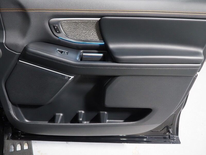 2025 Ford Expedition Tremor 4WD *NAVIGATION, ADAPTIVE CRUISE, SAFETY ALERTS, 360 VIEW CAMERAS, PANORAMA MOONROOF, LEATHER, CLIMATE SEATS, HEATED STEERING, 2ND ROW CAPTAINS, BANG & OLUFSEN, WIRELESS CHARGING, ANDROID & APPLE Round Rock TX