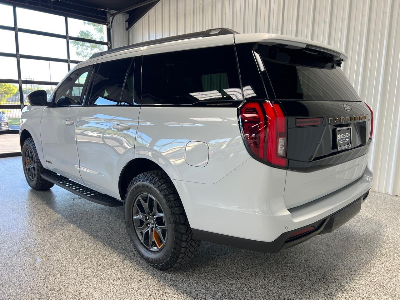 2025 Ford Expedition Tremor, Bluecruise