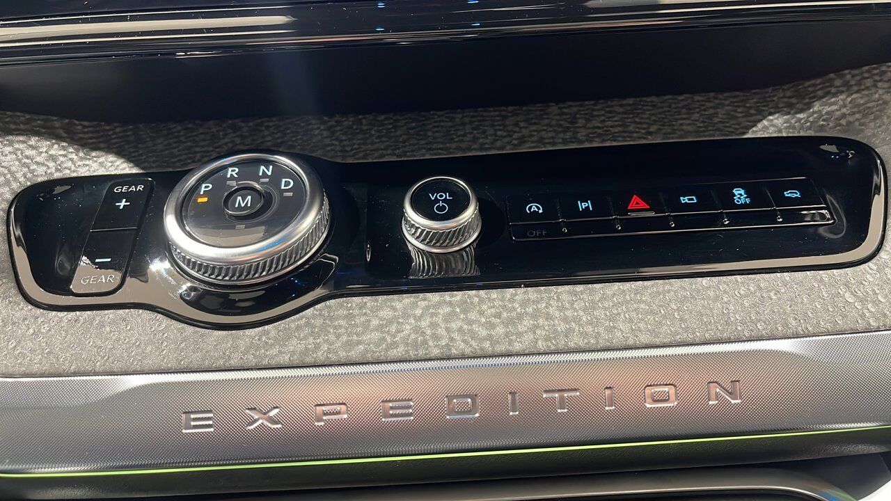 2025 Ford Expedition Tremor Sherwood Park AB