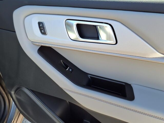 2025 Ford Explorer Active  TX
