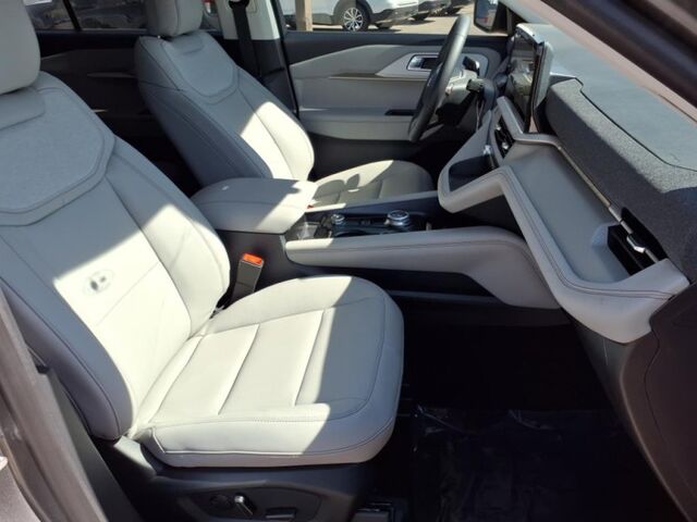 2025 Ford Explorer Active  TX