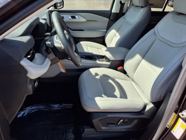 2025 Ford Explorer Active  TX
