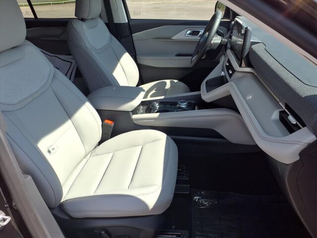 2025 Ford Explorer Active  TX