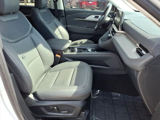 2025 Ford Explorer Active  TX