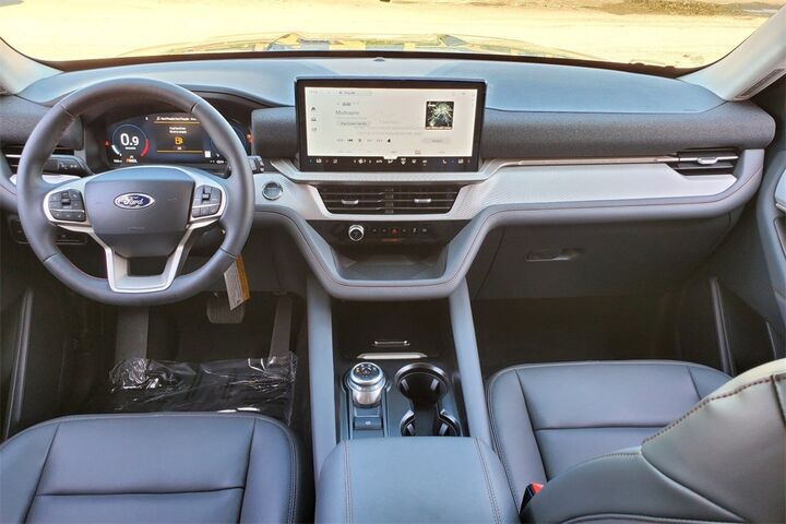 2025 Ford Explorer Active  TX