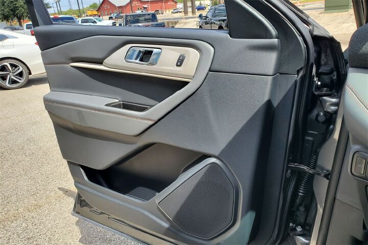 2025 Ford Explorer Active  TX 2025 Ford Explorer Active  TX