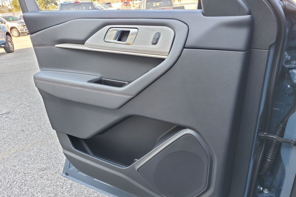 2025 Ford Explorer Active Hondo TX