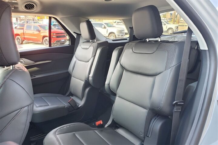 2025 Ford Explorer Active TX 2025 Ford Explorer Active TX