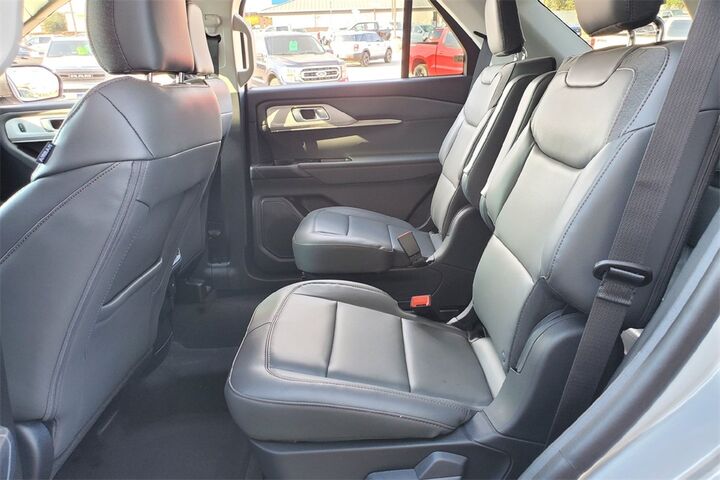 2025 Ford Explorer Active TX 2025 Ford Explorer Active TX