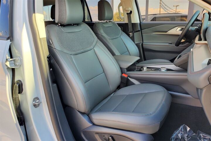 2025 Ford Explorer Active TX 2025 Ford Explorer Active TX