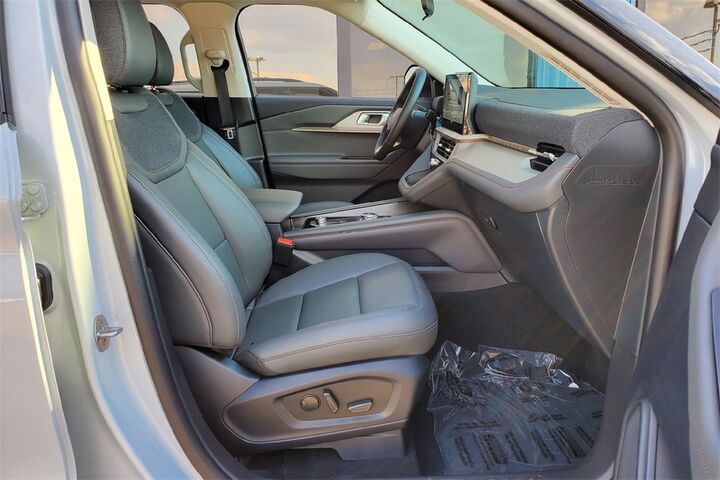 2025 Ford Explorer Active TX 2025 Ford Explorer Active TX