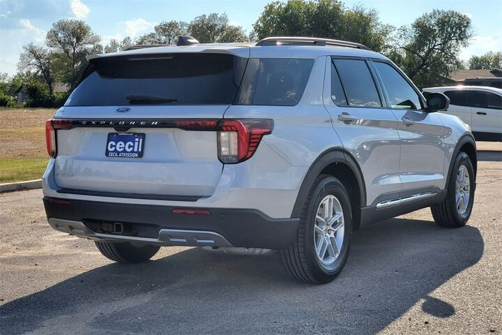 2025 Ford Explorer Active TX 2025 Ford Explorer Active TX