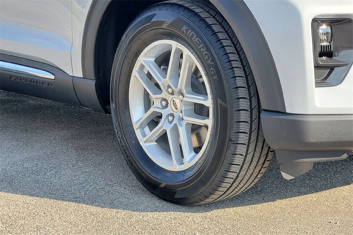 2025 Ford Explorer Active TX 2025 Ford Explorer Active TX