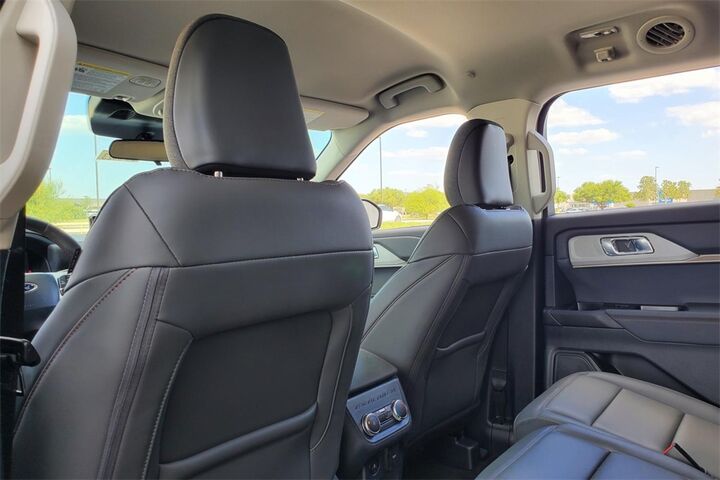 2025 Ford Explorer Active  TX