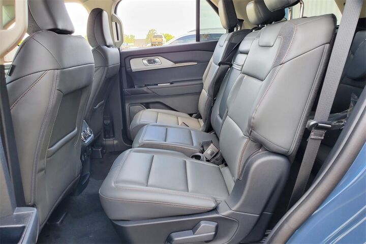 2025 Ford Explorer Active  TX