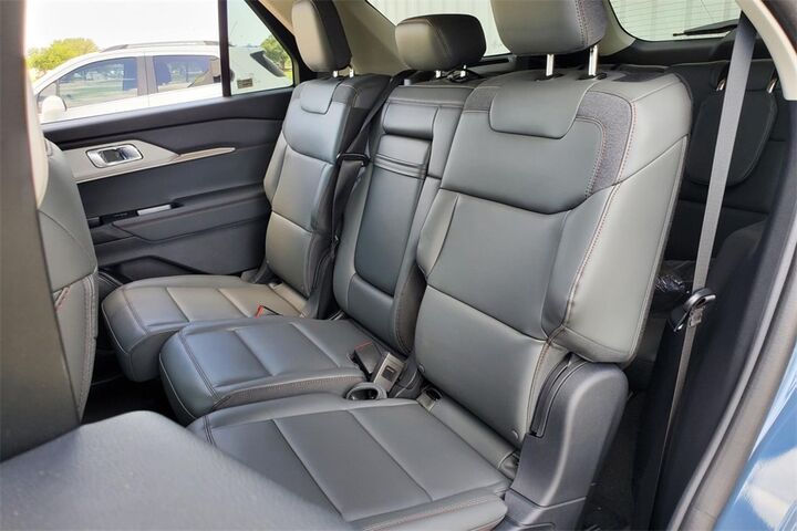 2025 Ford Explorer Active  TX
