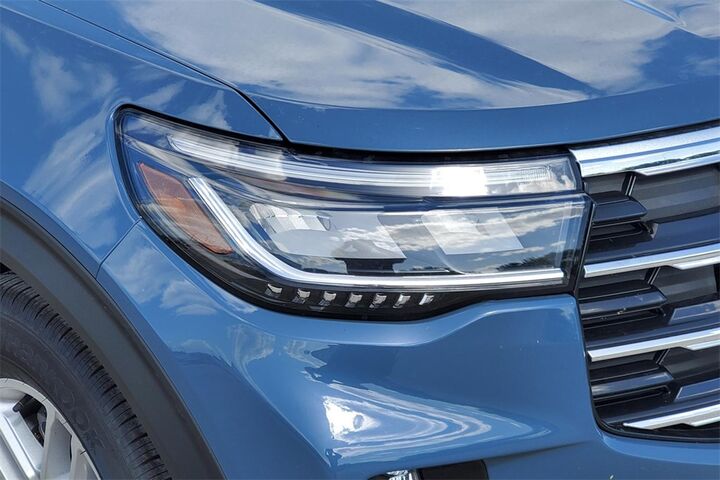 2025 Ford Explorer Active  TX