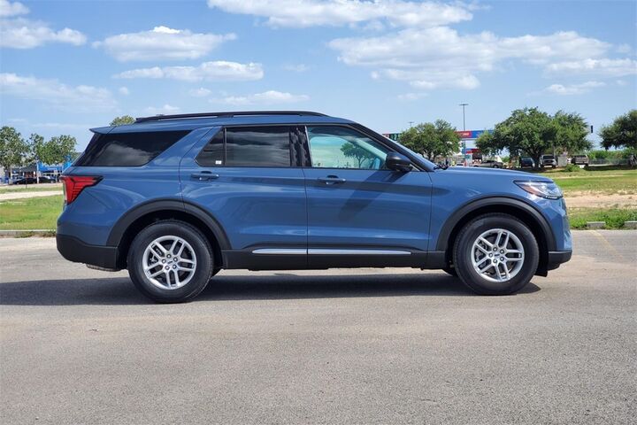 2025 Ford Explorer Active  TX