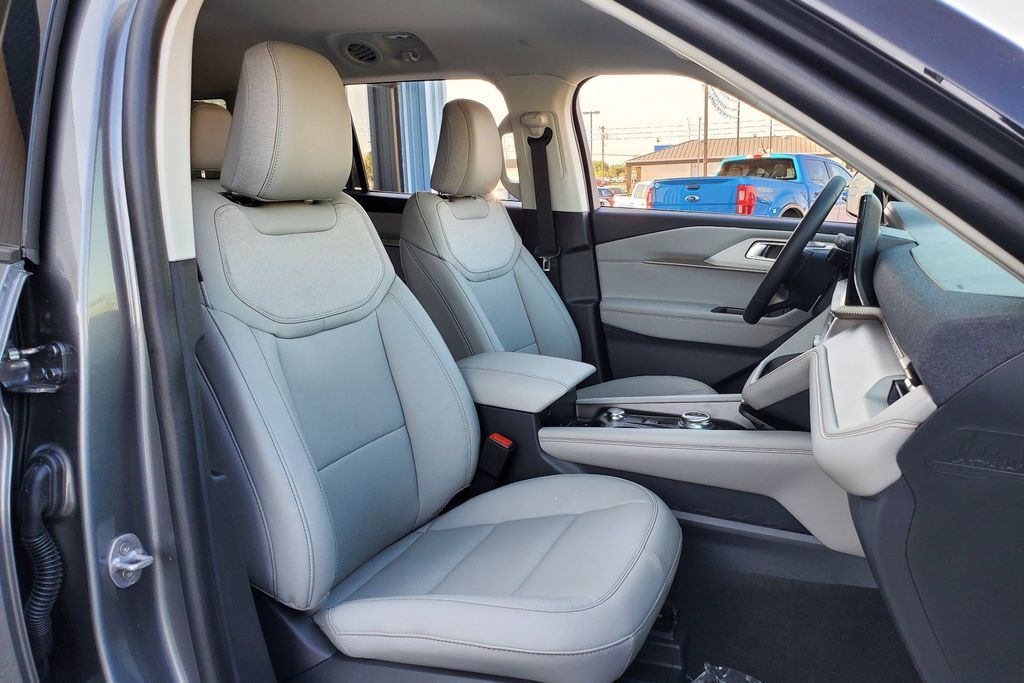 2025 Ford Explorer Active Hondo TX