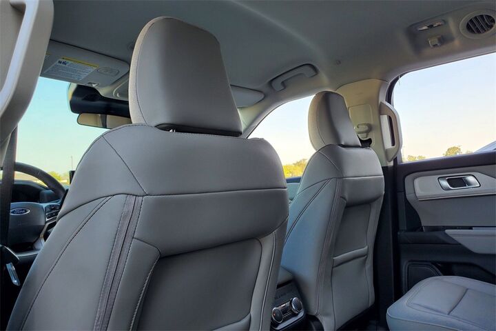 2025 Ford Explorer Active  TX