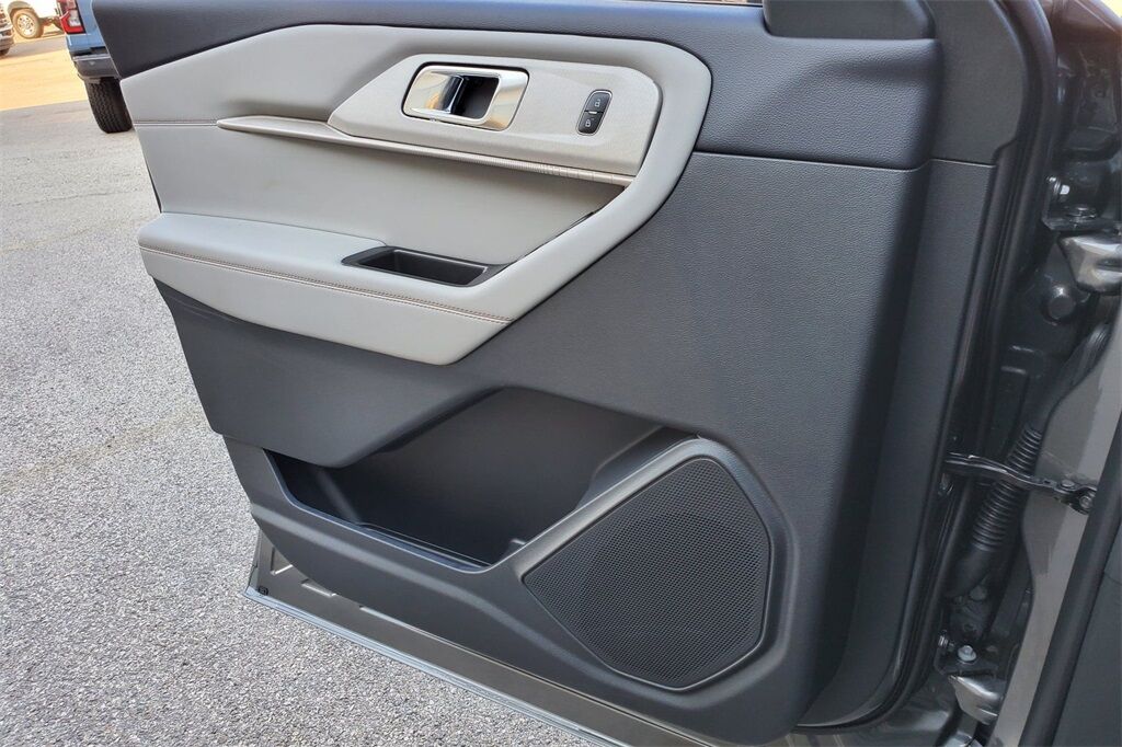 2025 Ford Explorer Active Hondo TX