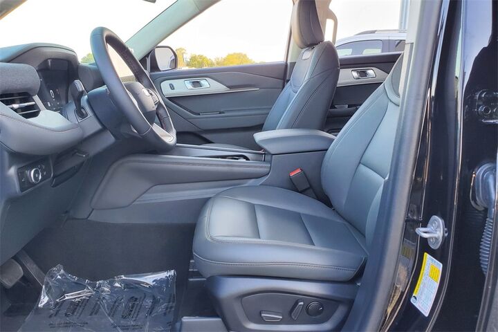 2025 Ford Explorer Active  TX