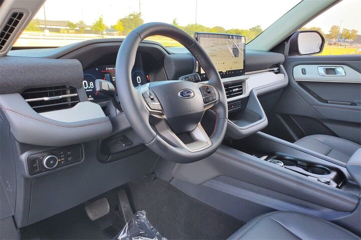 2025 Ford Explorer Active  TX