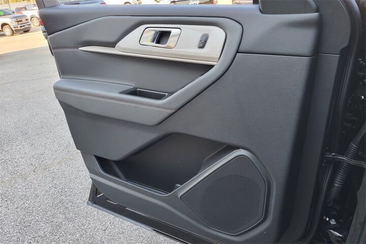 2025 Ford Explorer Active  TX