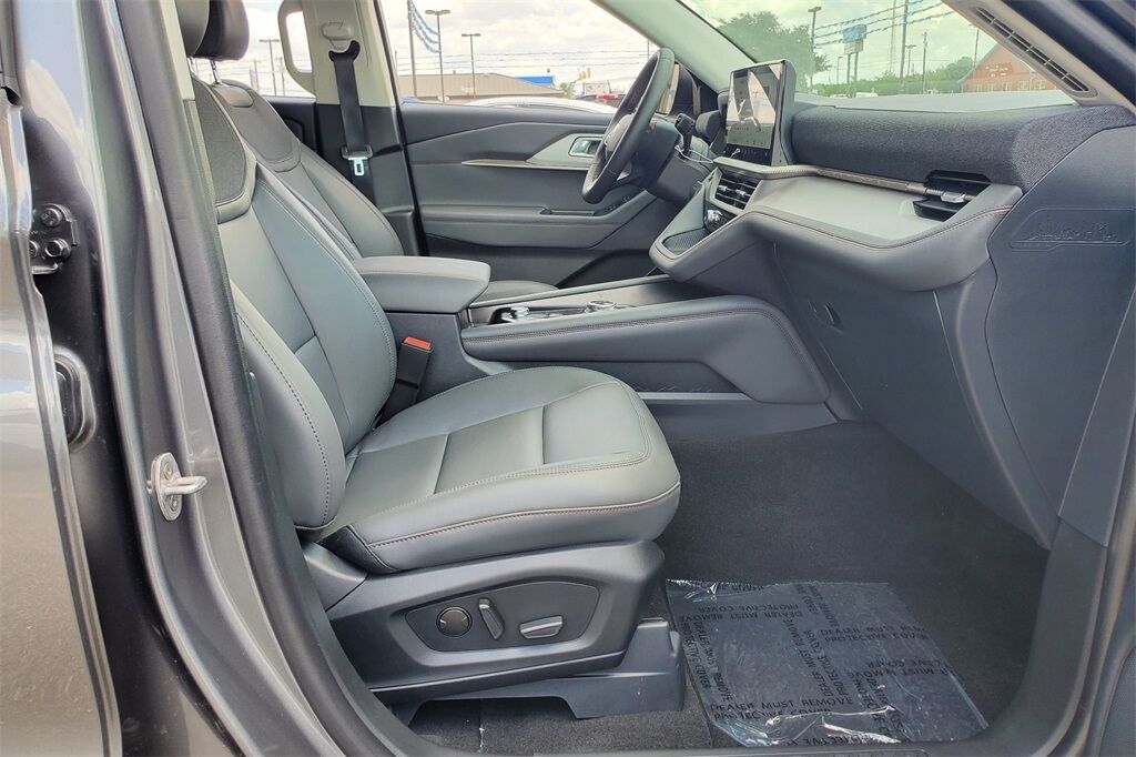 2025 Ford Explorer Active Hondo TX