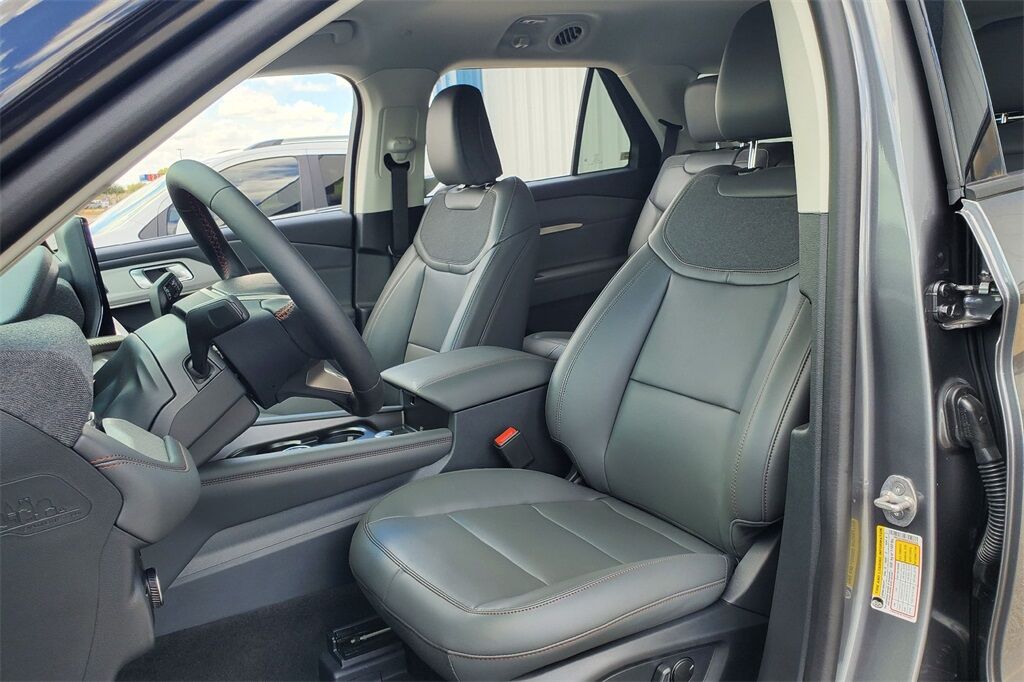 2025 Ford Explorer Active Hondo TX