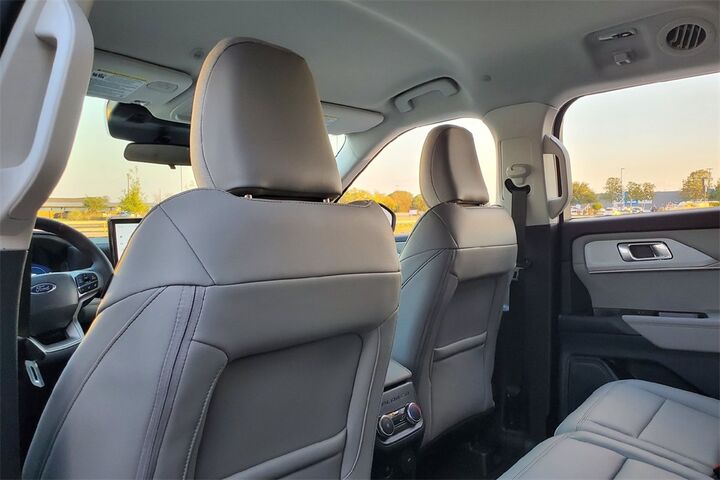 2025 Ford Explorer Active TX 2025 Ford Explorer Active TX