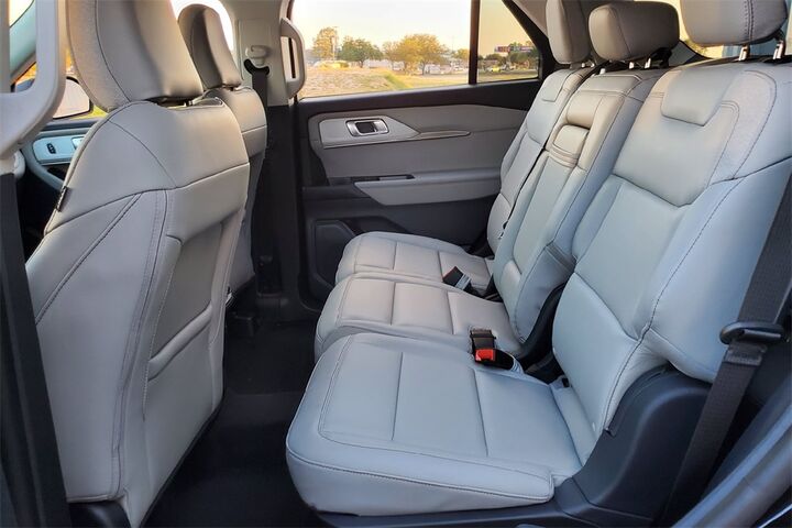 2025 Ford Explorer Active TX 2025 Ford Explorer Active TX