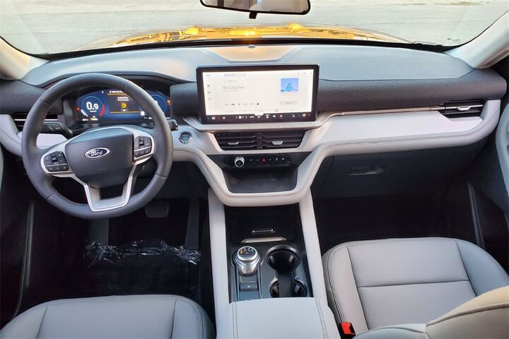 2025 Ford Explorer Active TX 2025 Ford Explorer Active TX