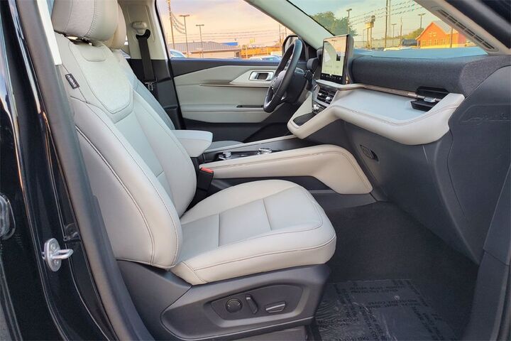 2025 Ford Explorer Active TX 2025 Ford Explorer Active TX