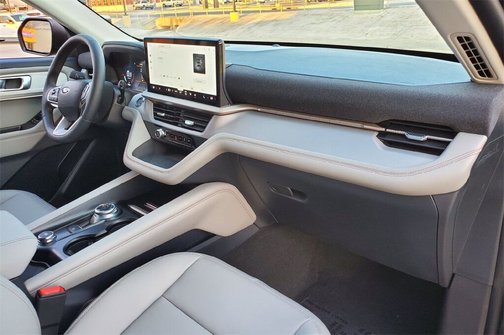 2025 Ford Explorer Active Hondo TX