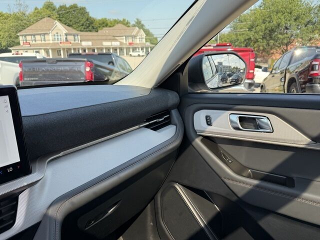 2025 Ford Explorer Active Crestwood KY