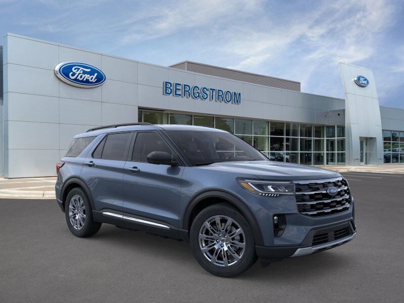 2025 Ford Explorer Active Green Bay WI
