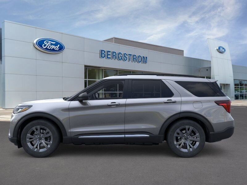 2025 Ford Explorer Active Green Bay WI