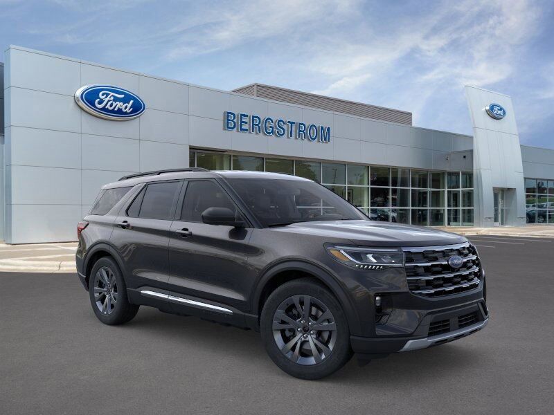 2025 Ford Explorer Active Green Bay WI