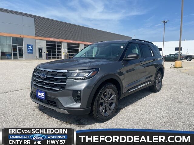 2025 Ford Explorer Active Milwaukee WI