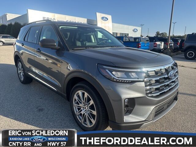 2025 Ford Explorer Active Milwaukee WI