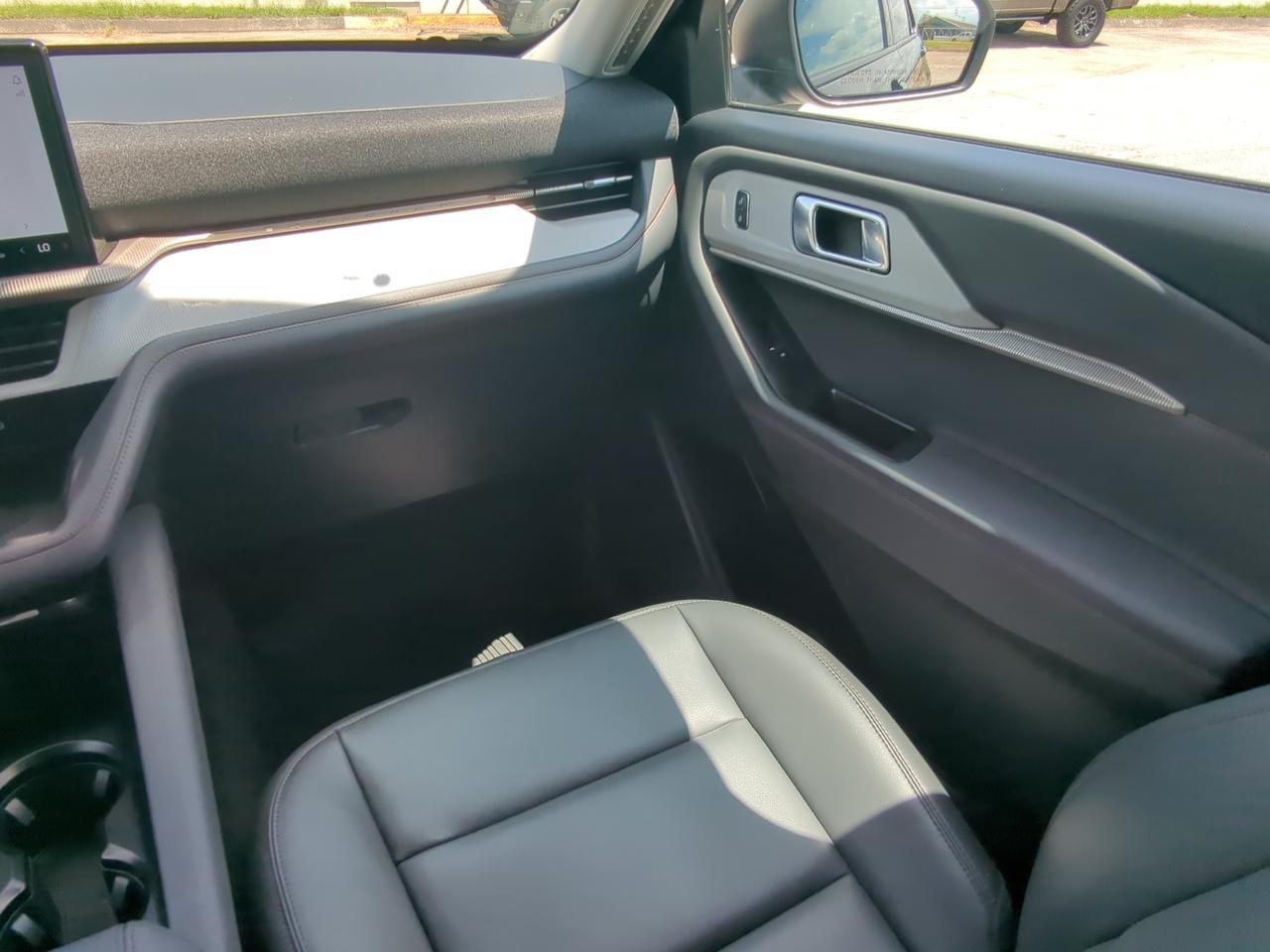 2025 Ford Explorer Active Appleton WI