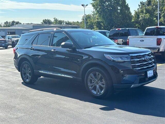 2025 Ford Explorer Active Washington MO
