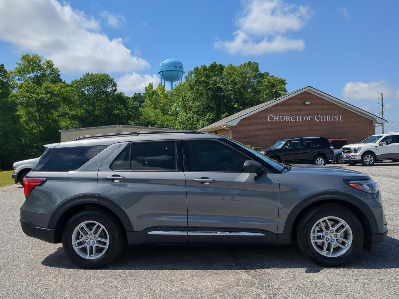 2025 Ford Explorer Active
