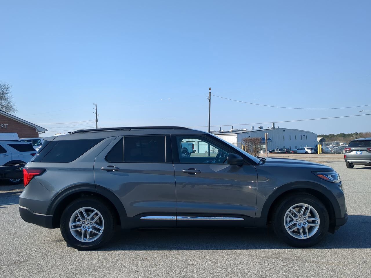 2025 Ford Explorer Active