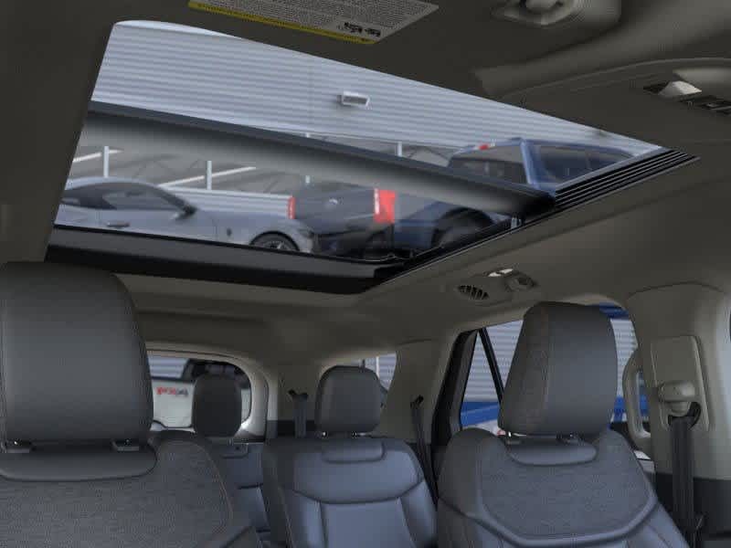 2025 Ford Explorer Active Plymouth MA