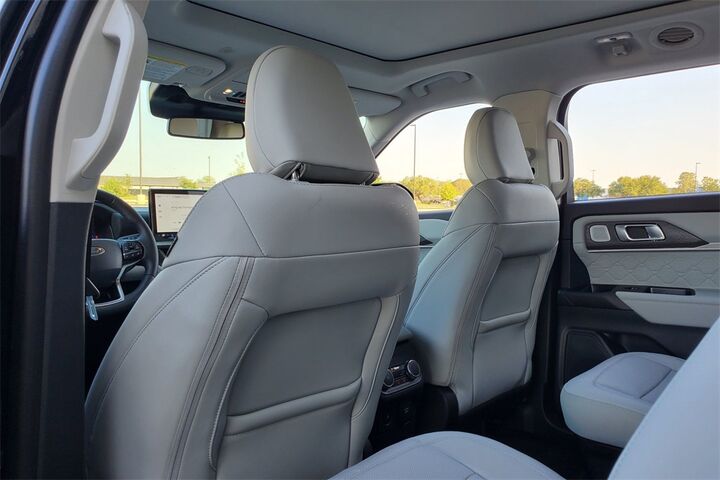 2025 Ford Explorer Platinum  TX