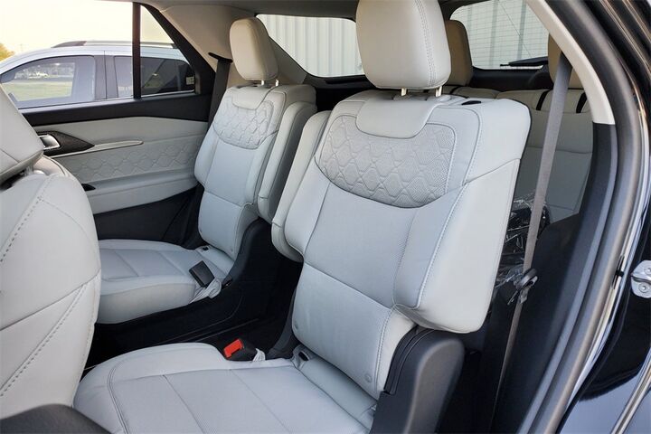 2025 Ford Explorer Platinum  TX